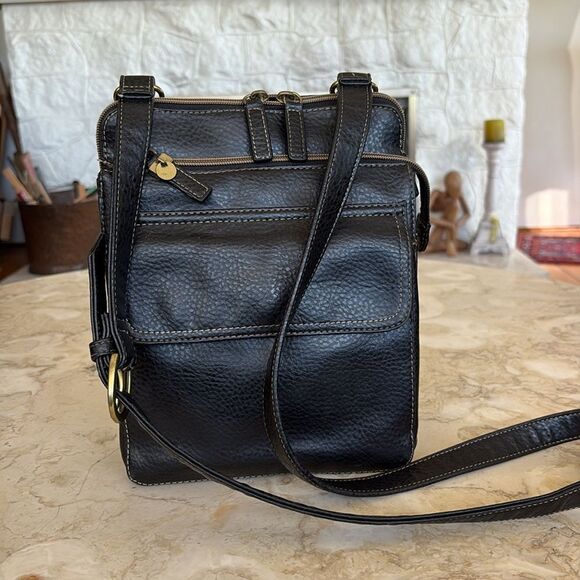 Relic by Fossil Y2K Vintage Faux Leather Crossbody Organizer Bag - Picture 4 of 16